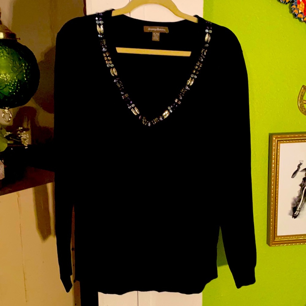 Handset rhinestone V-neck Tommy Bahama sweater; Black XL